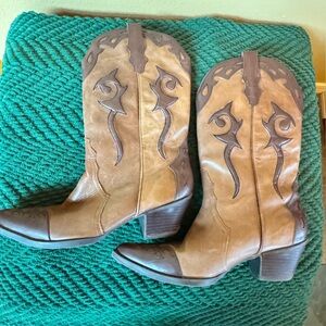 Womans REBA Fashion Brown Western Heeled Boots